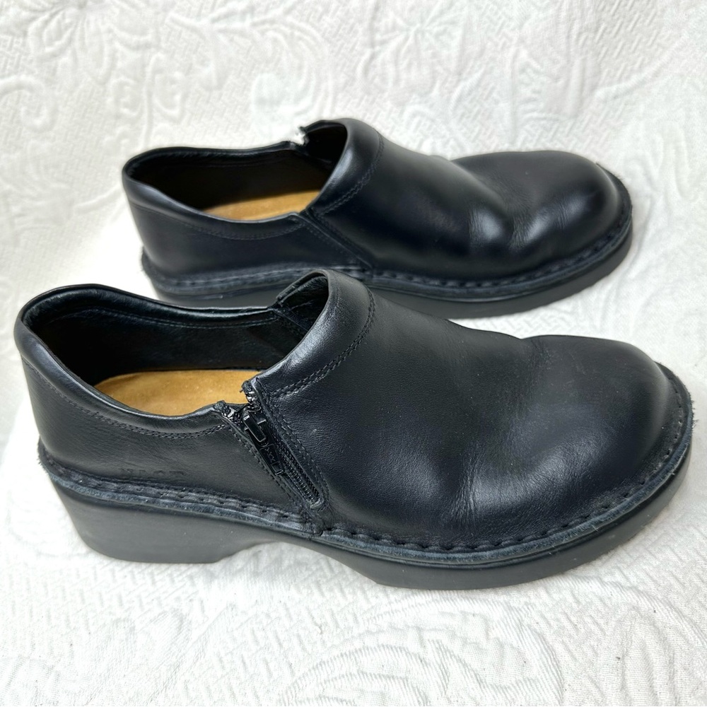Naot Arianna 38 Black Clogs